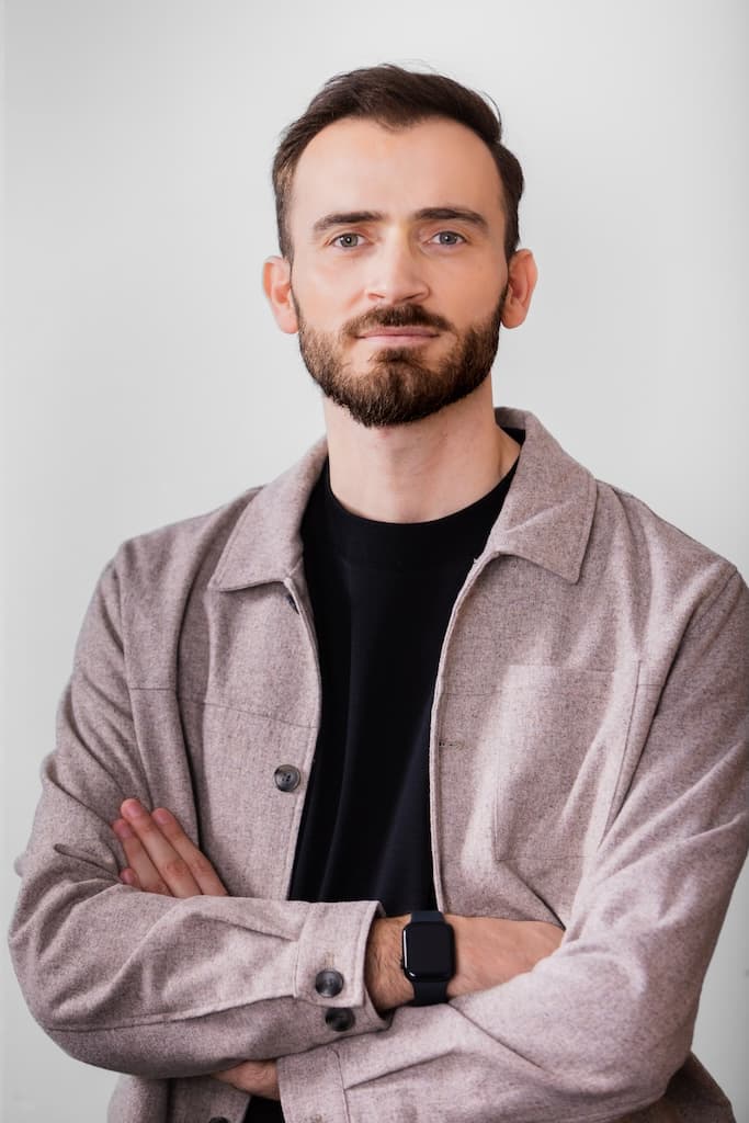 Dr. Suejb Memeti